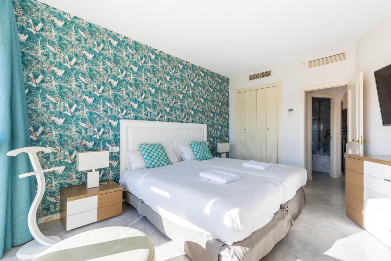 Wintowinrentals Luxury And Sea View Inside Puerto Marina Benalmádena Buitenkant foto