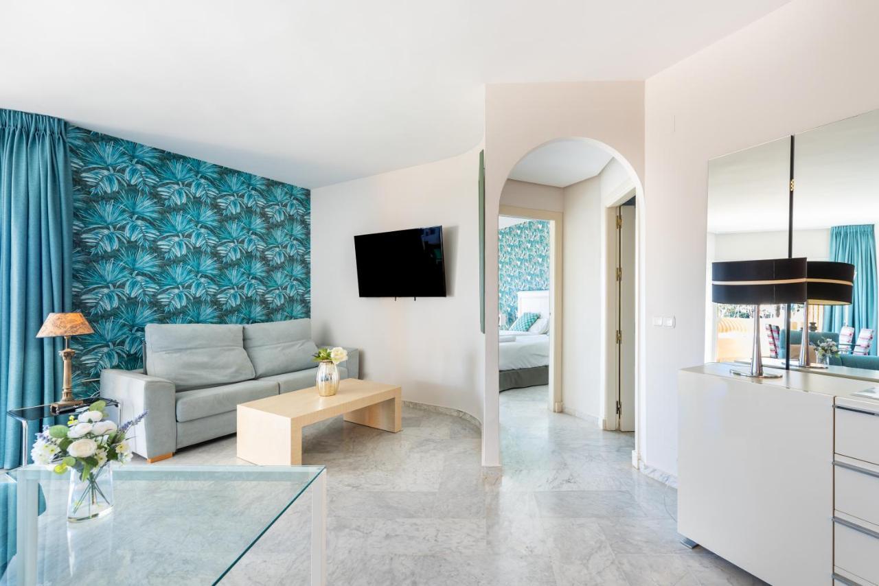 Wintowinrentals Luxury And Sea View Inside Puerto Marina Benalmádena Buitenkant foto