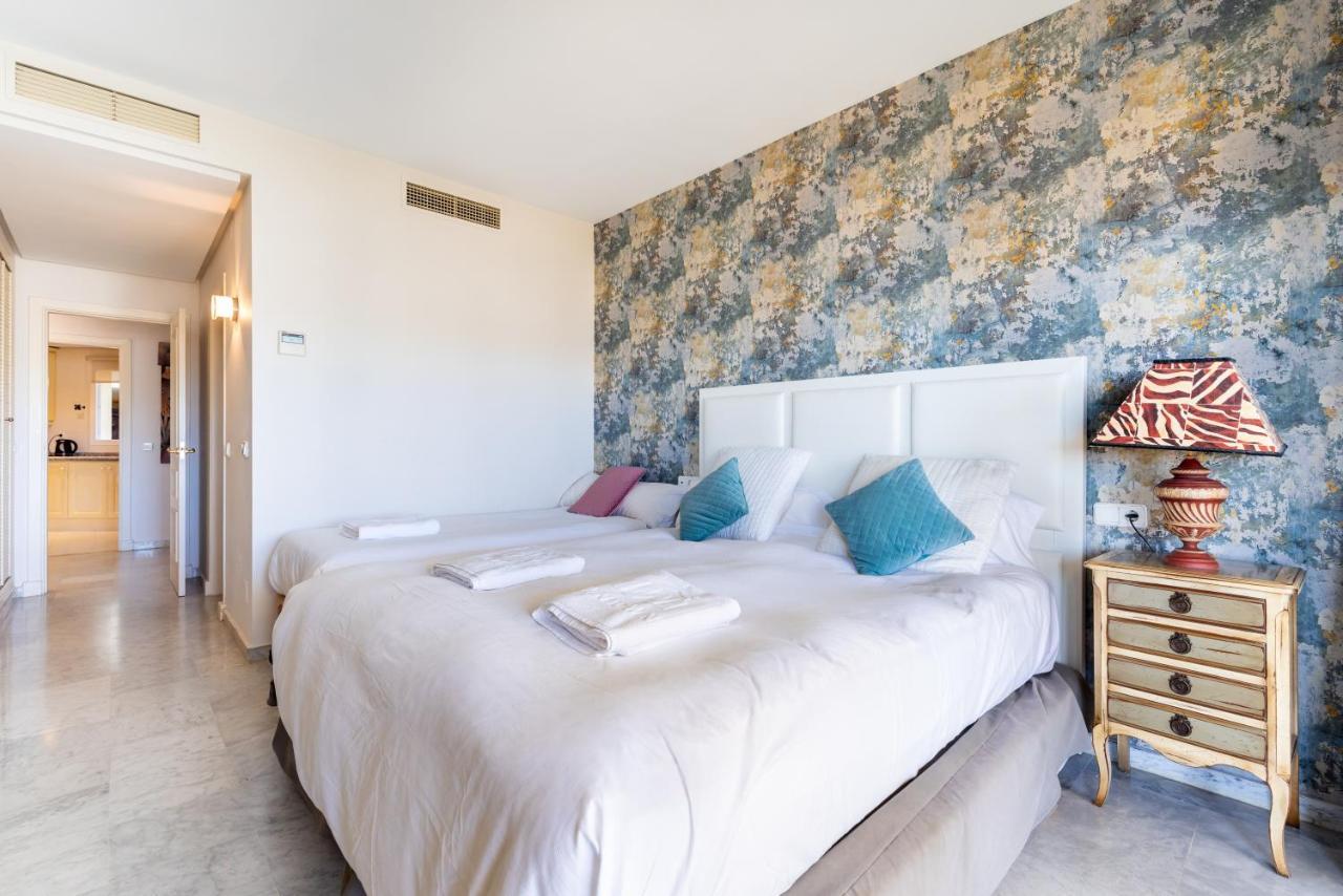 Wintowinrentals Luxury And Sea View Inside Puerto Marina Benalmádena Buitenkant foto