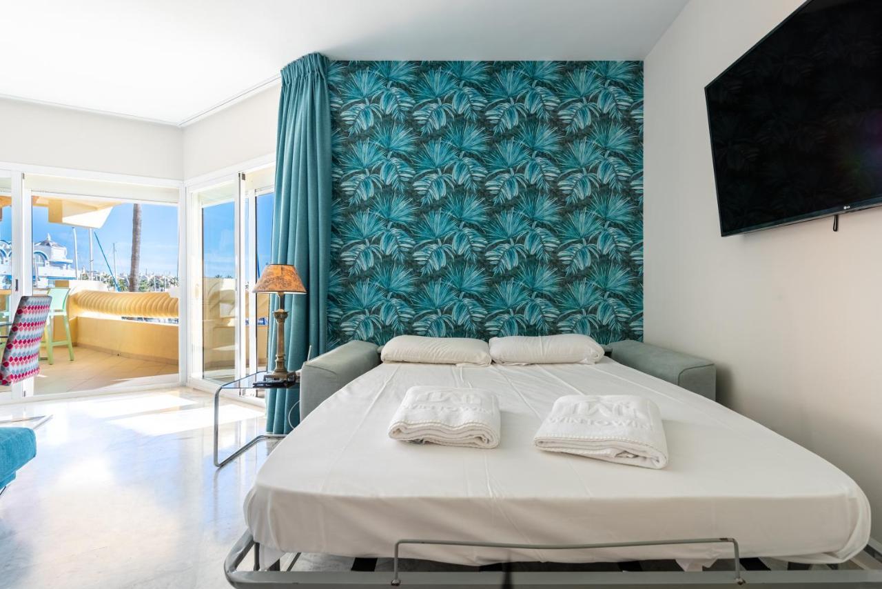 Wintowinrentals Luxury And Sea View Inside Puerto Marina Benalmádena Buitenkant foto