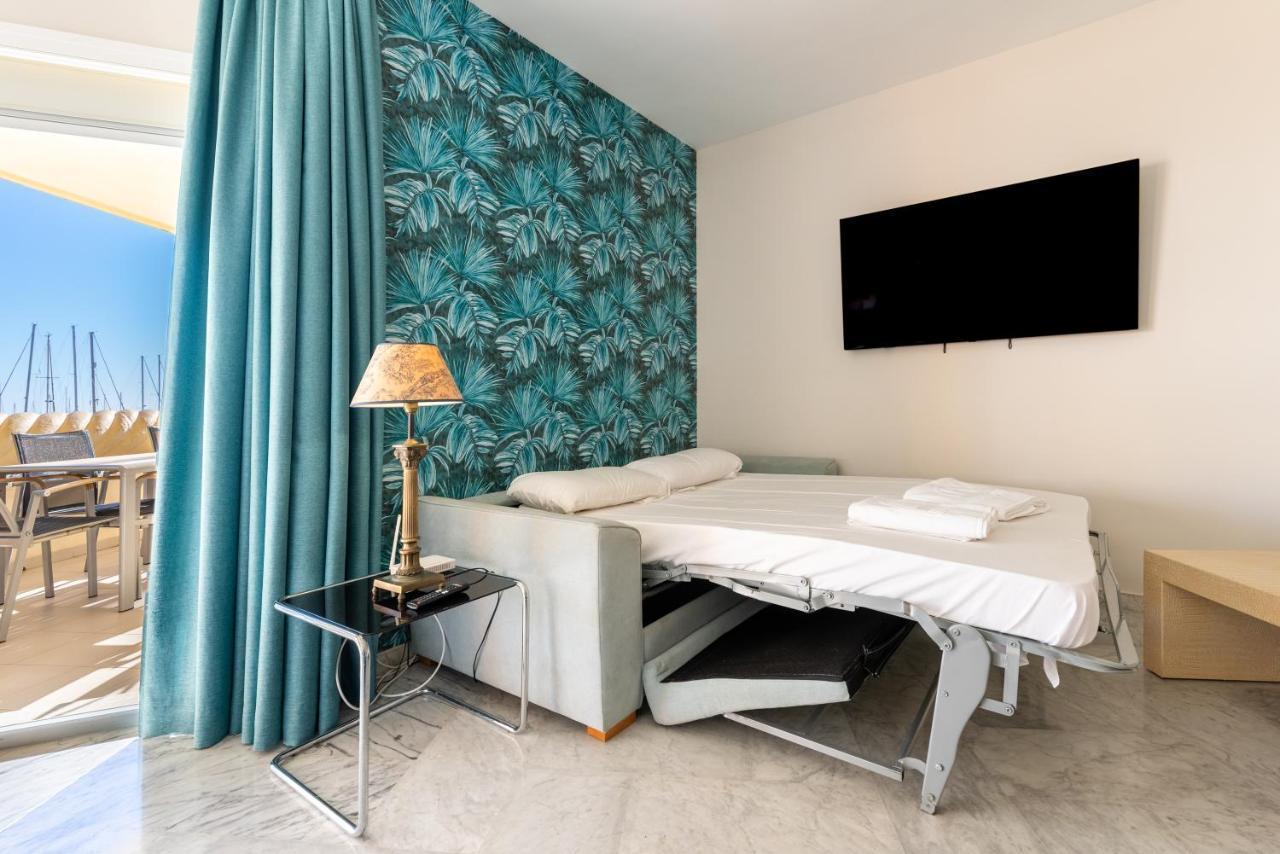 Wintowinrentals Luxury And Sea View Inside Puerto Marina Benalmádena Buitenkant foto