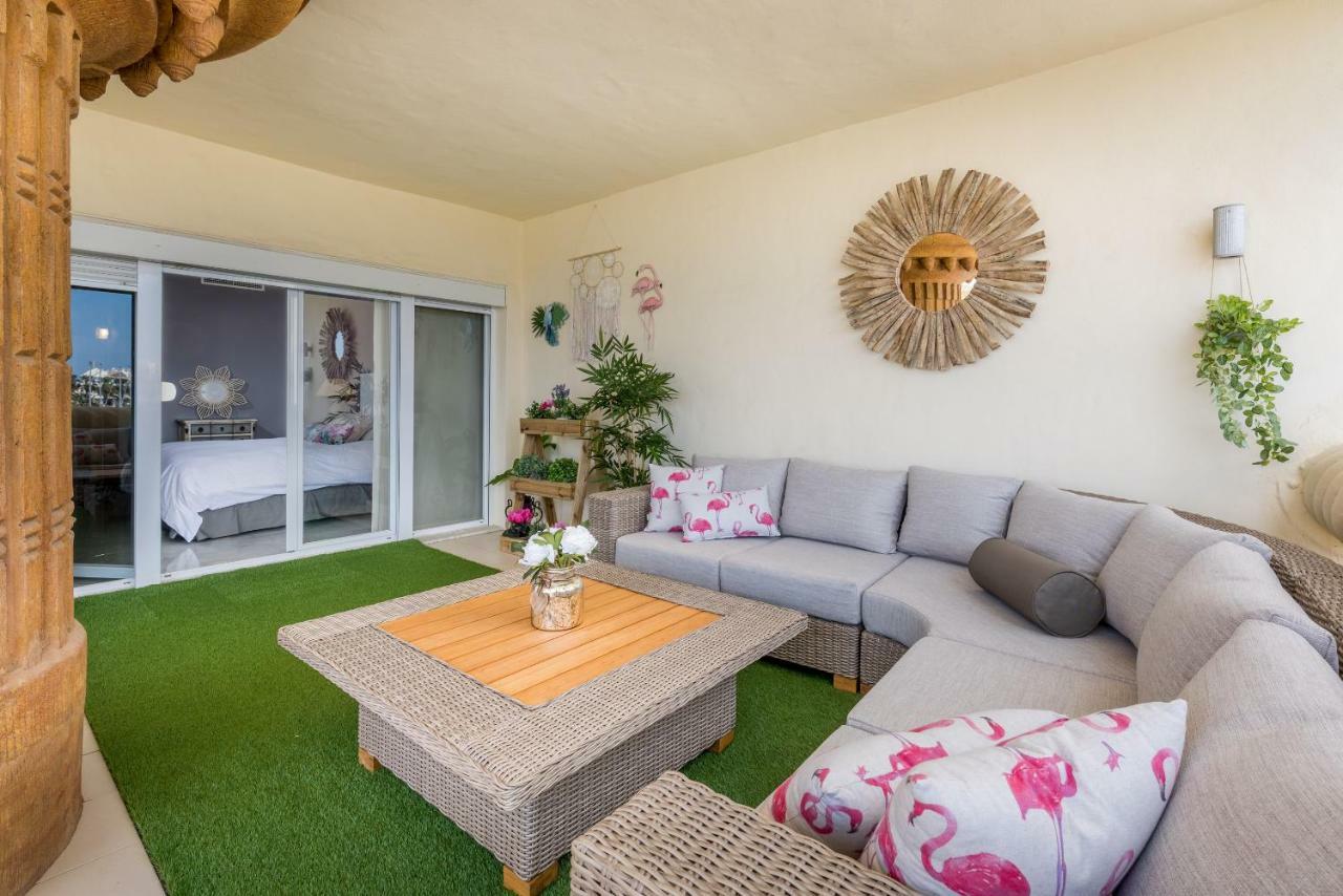 Wintowinrentals Luxury And Sea View Inside Puerto Marina Benalmádena Buitenkant foto